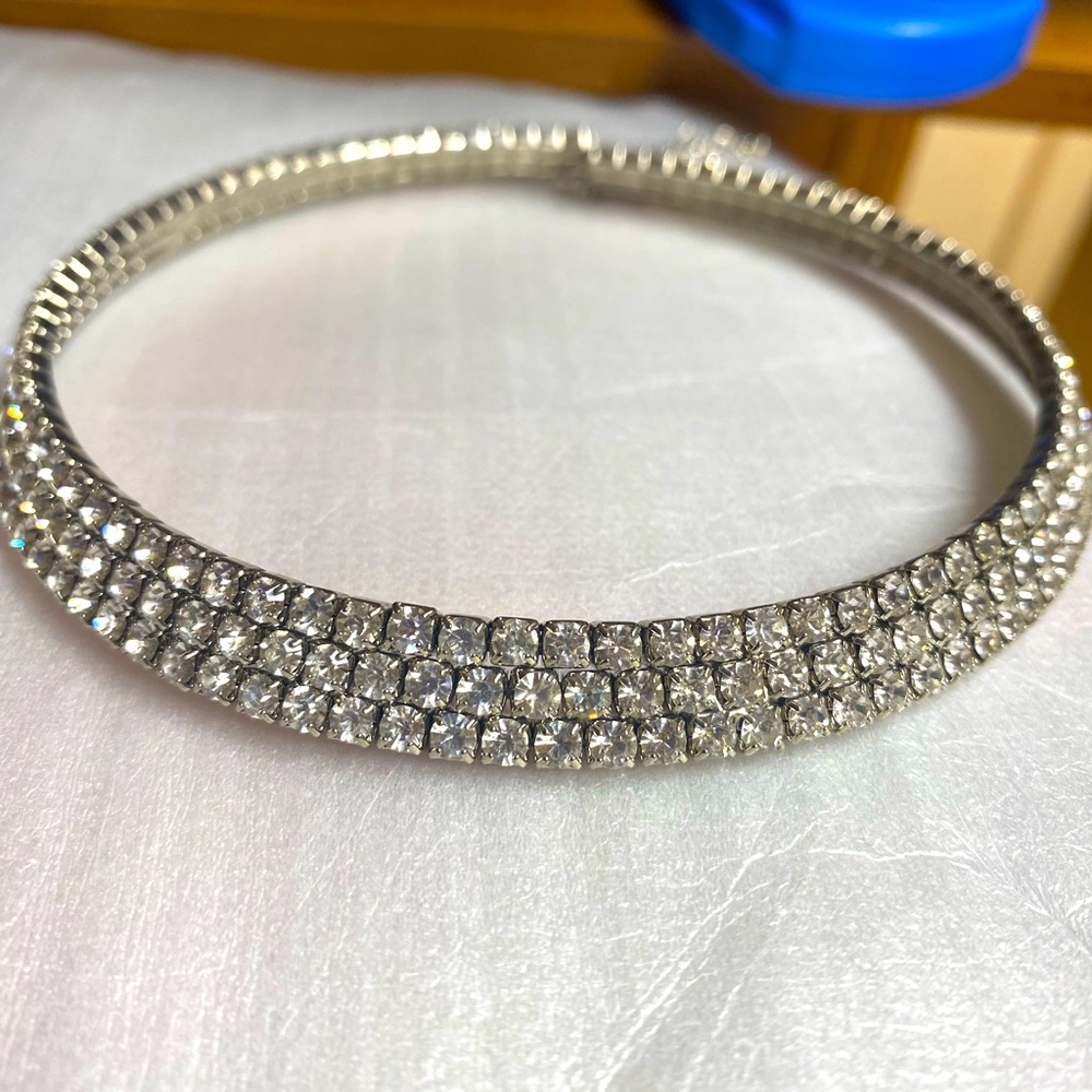 Sparkly Choker ⭐️ 4/20